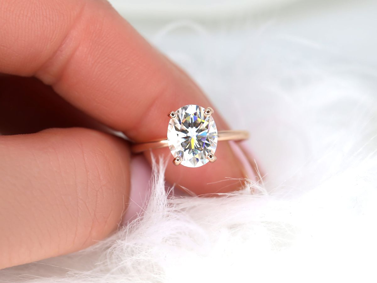 Stunning 3.0 CT Oval Moissanite Engagement Ring with Solitaire Design 8