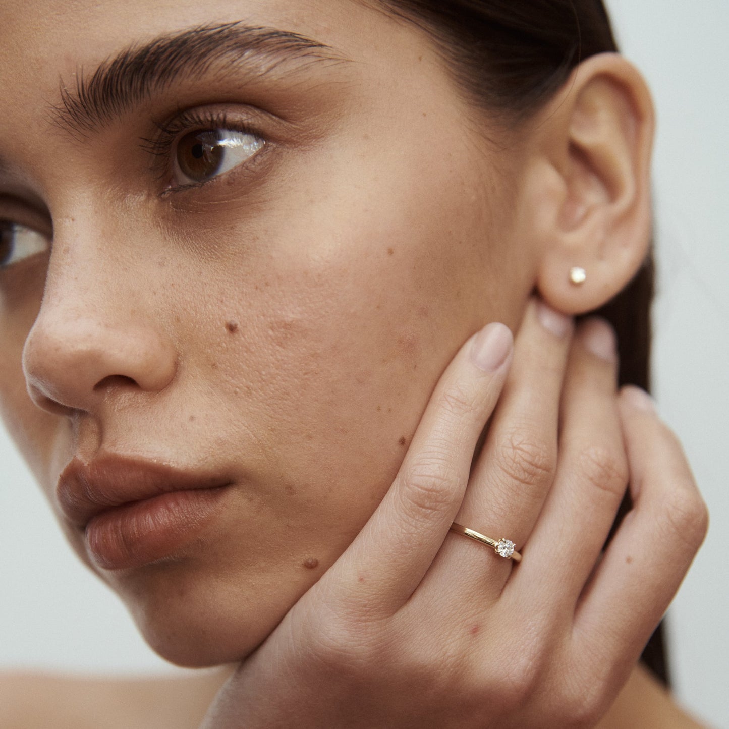 Stunning 0.2 CT Round Moissanite Engagement Ring with Solitaire Design 3