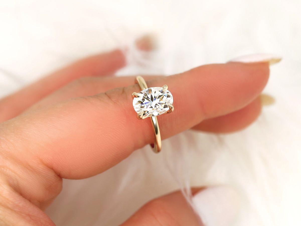 Stunning 2.5 CT Oval Moissanite Engagement Ring with Solitaire Design 5