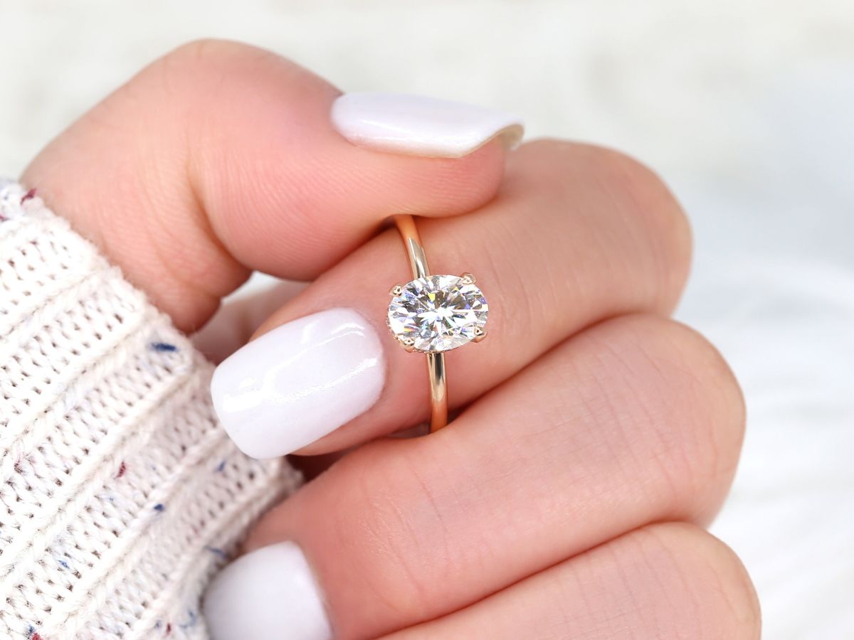 Stunning 1.5 CT Oval Moissanite Engagement Ring with Hidden Halo Design 6