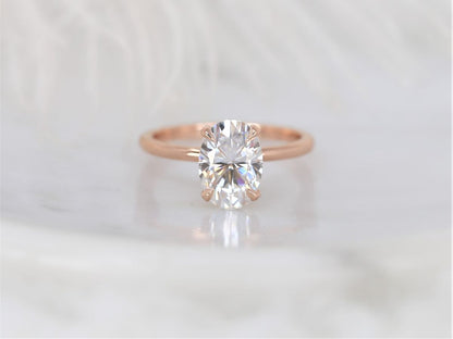Stunning 2.5 CT Oval Moissanite Engagement Ring with Solitaire Design 1