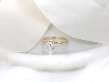 Stunning 1 CT Oval Moissanite Engagement Ring With Solitaire Design 2