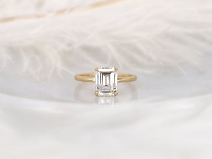 Stunning 2.60 CT Emerald Moissanite Engagement Ring with Hidden Halo Design 1