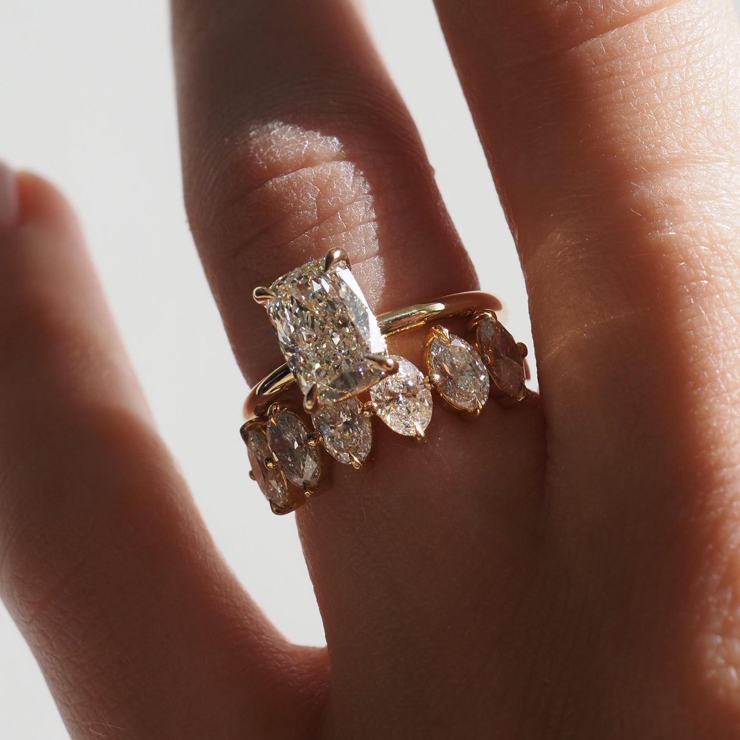 Stunning 0.4 TCW Oval Moissanite Stones Half Eternity Wedding Band 4