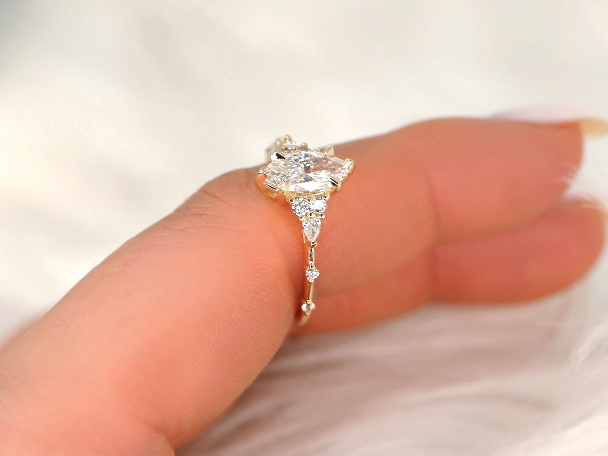 Stunning 1 CT Marquise Moissanite Engagement Ring With Cluster Design 8