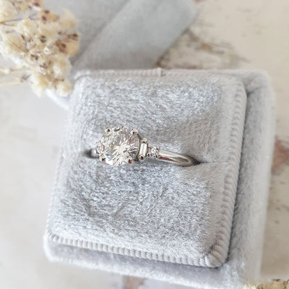 1.0 CT Round Five Stones CVD E/VS1 Diamond Engagement Ring 3