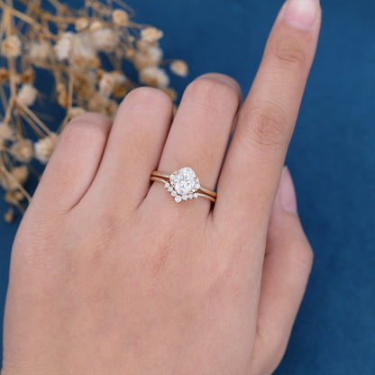 1.33 CT Oval Shaped Moissanite Cluster Bridal Set 2