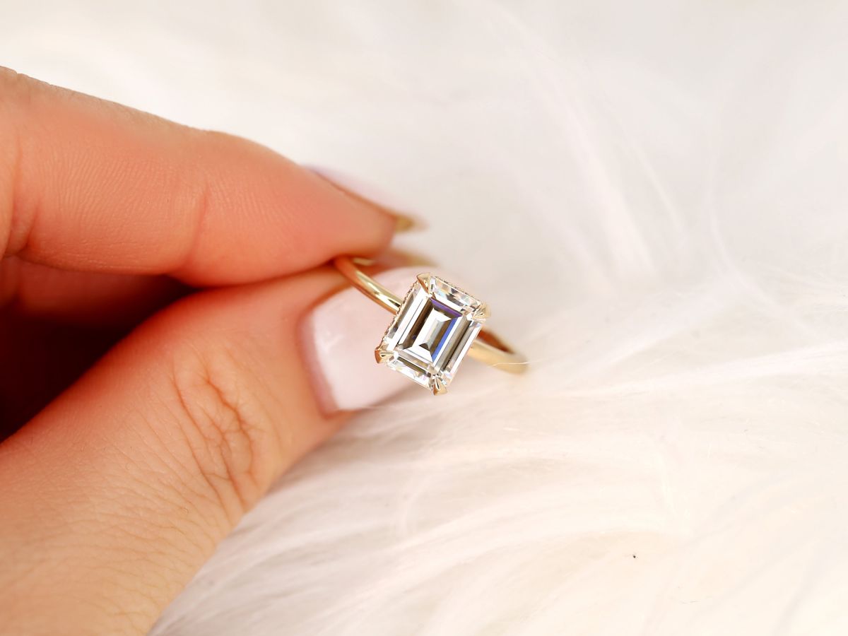 Stunning 2.60 CT Emerald Moissanite Engagement Ring with Hidden Halo Design 3