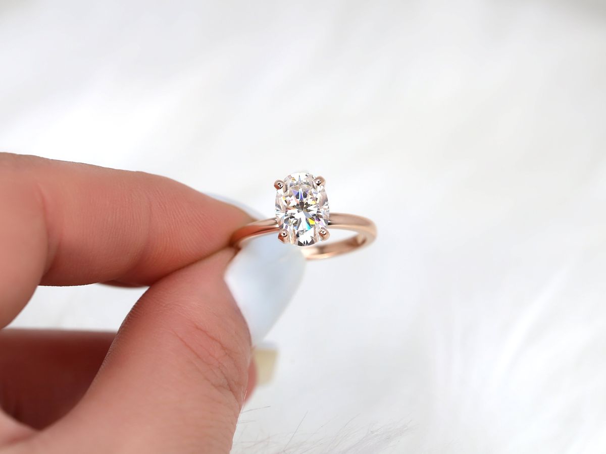 Stunning 2.5 CT Oval Moissanite Engagement Ring with Solitaire Design 6