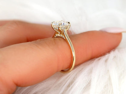 Stunning 2.0 CT Round Moissanite Engagement Ring with Hidden Halo Design 6