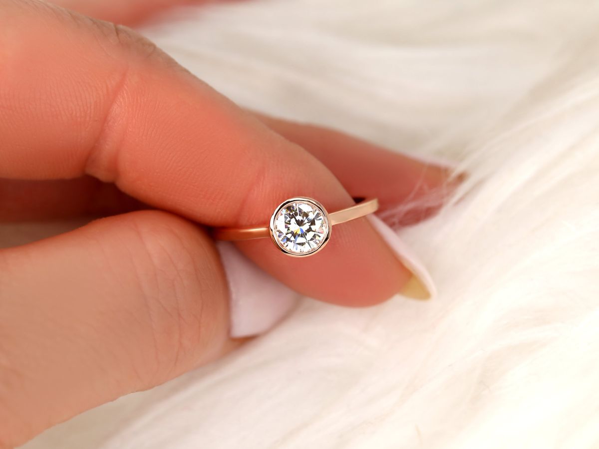 Stunning 0.75 CT Round Moissanite Engagement Ring With Bezel Design 6