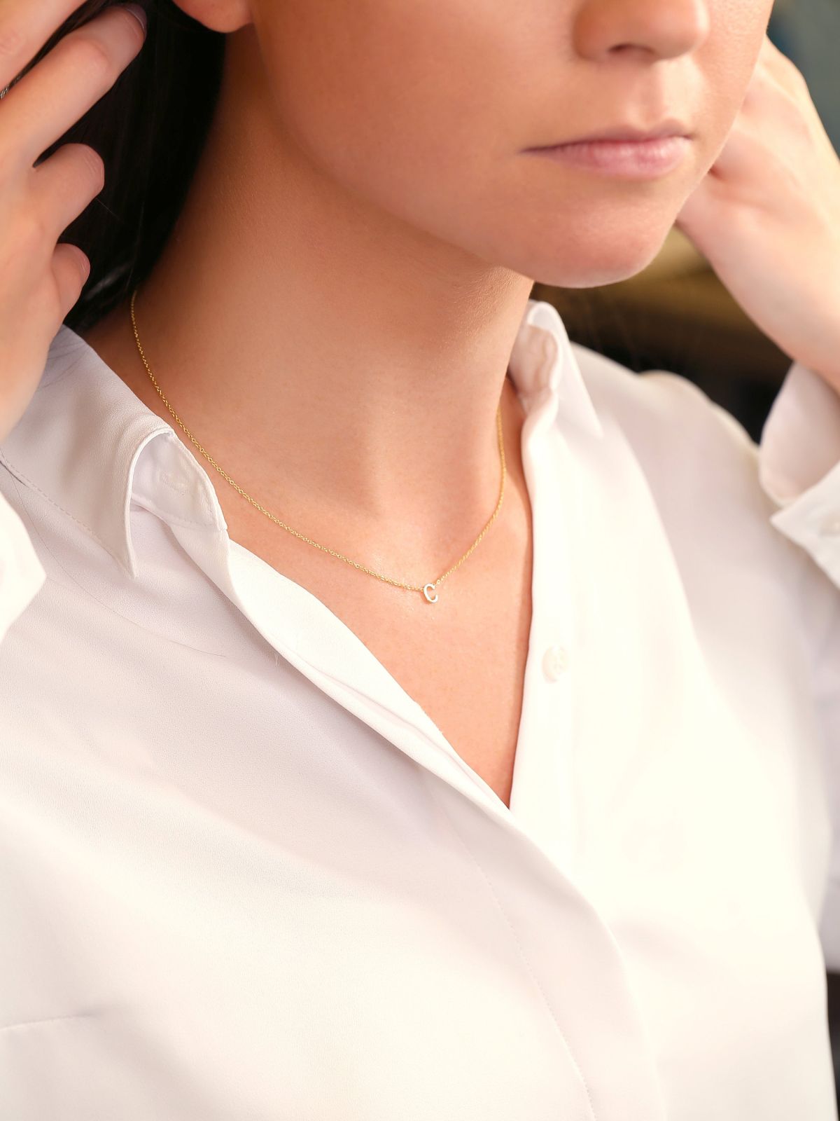 Customized Letter Pendant Necklace in Solid Gold 5