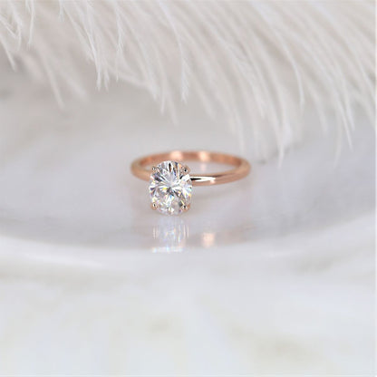 Stunning 2.0 CT Oval Moissanite Engagement Ring with Solitaire Design 2