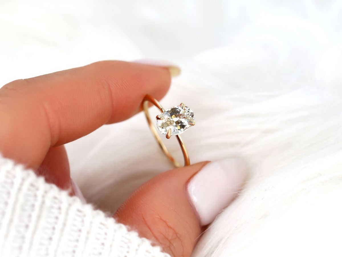 Stunning 1.98 CT Oval Moissanite Engagement Ring with Solitaire Design 4