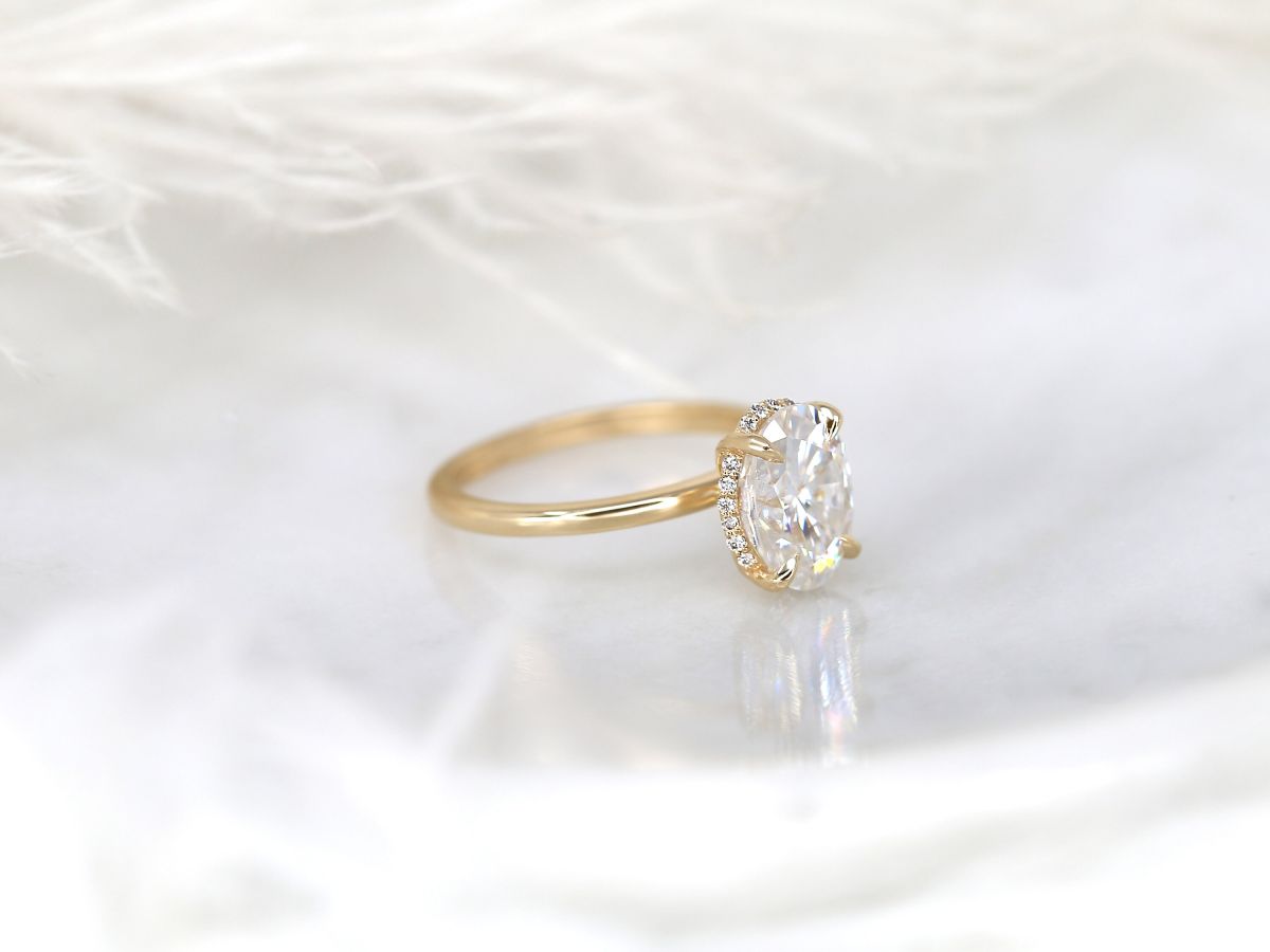 Stunning 2.5 CT Oval Moissanite Engagement Ring with Hidden Halo Design 2