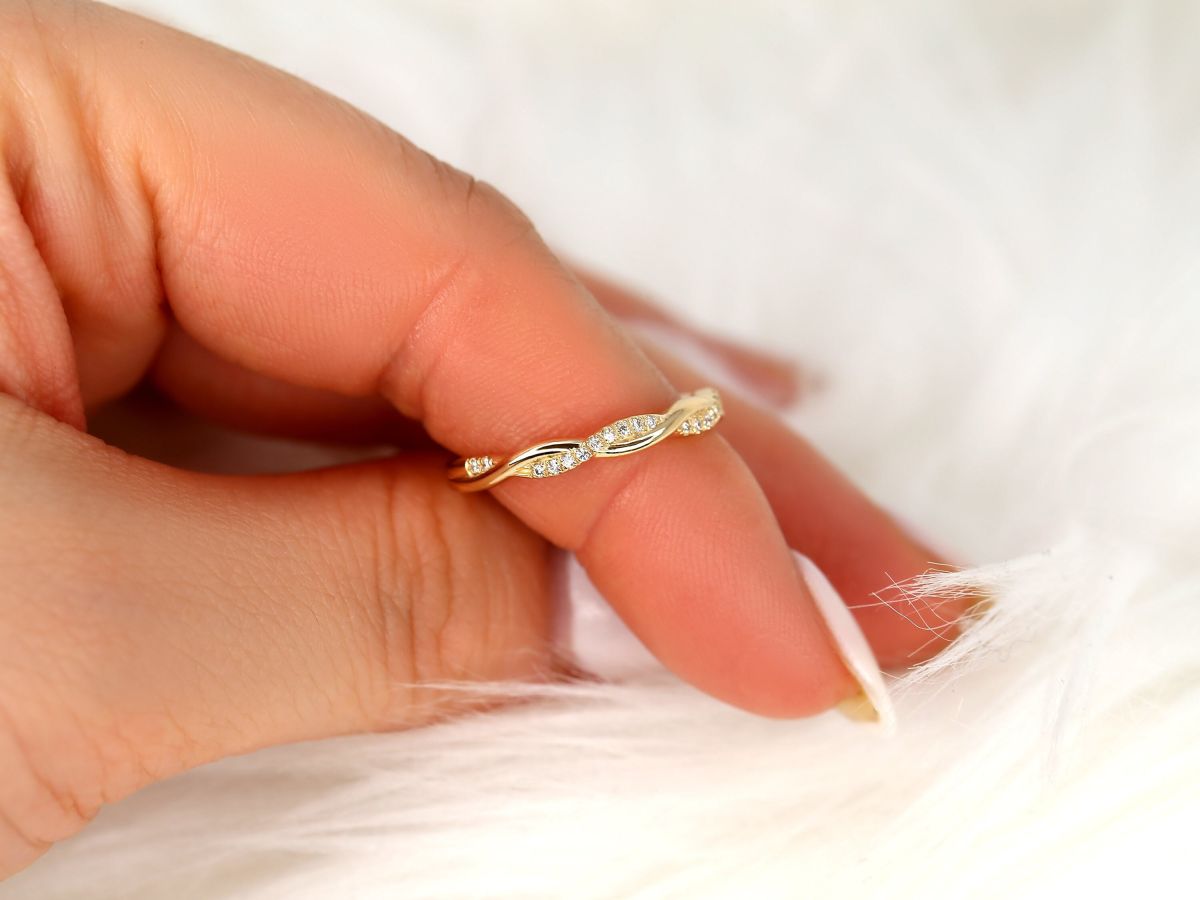 Stunning 0.11 TCW Round Moissanite Stones Halfway Twisted Wedding Bands 6