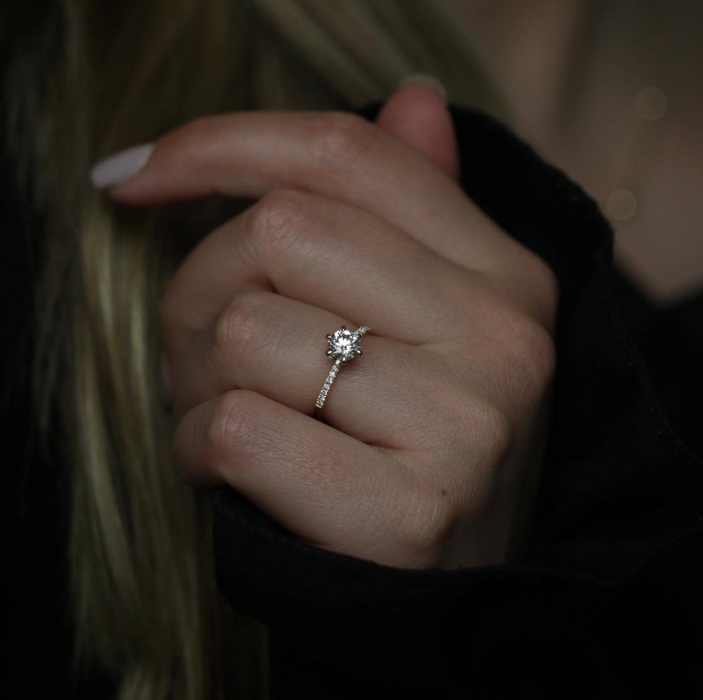 0.85 CT Round Cut Pave CVD E/VS1 Diamond Engagement Ring 2