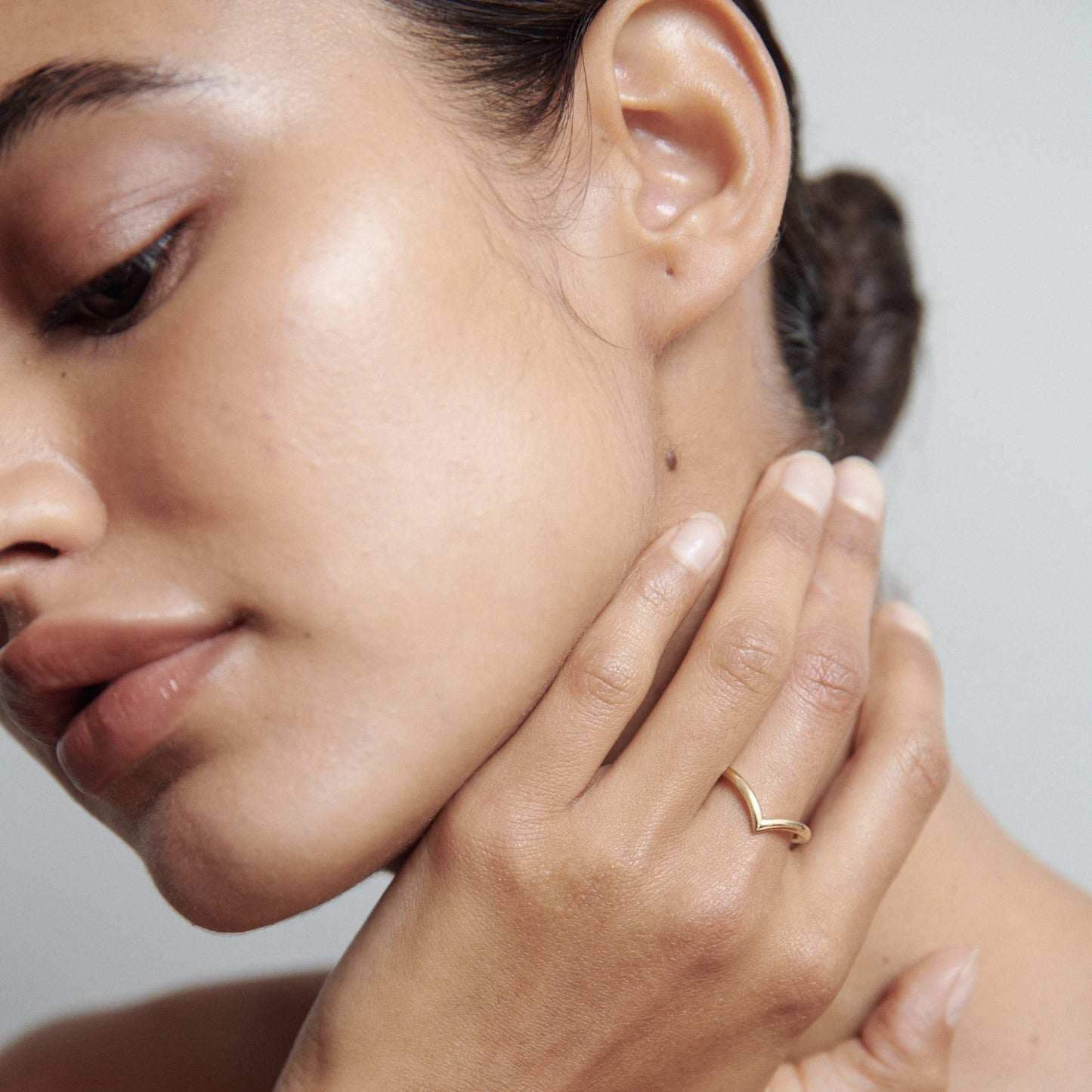 Stunning V Shaped Metal Wedding Bands 2