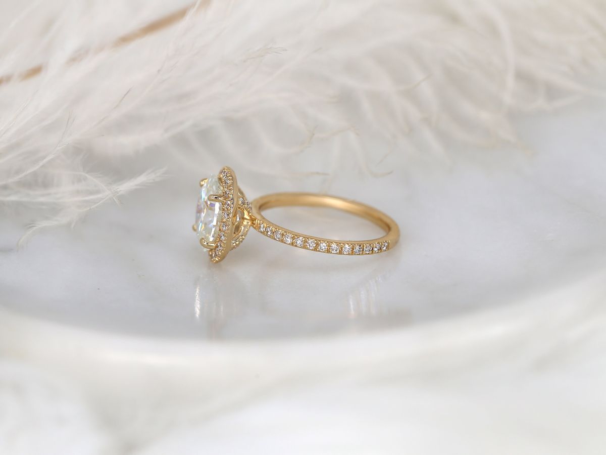 Stunning 2 CT Oval Moissanite Engagement Ring with Pave Design 2