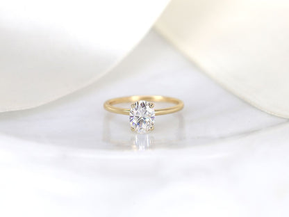 Stunning 1.50 CT Oval Moissanite Engagement Ring with Solitaire Design 1