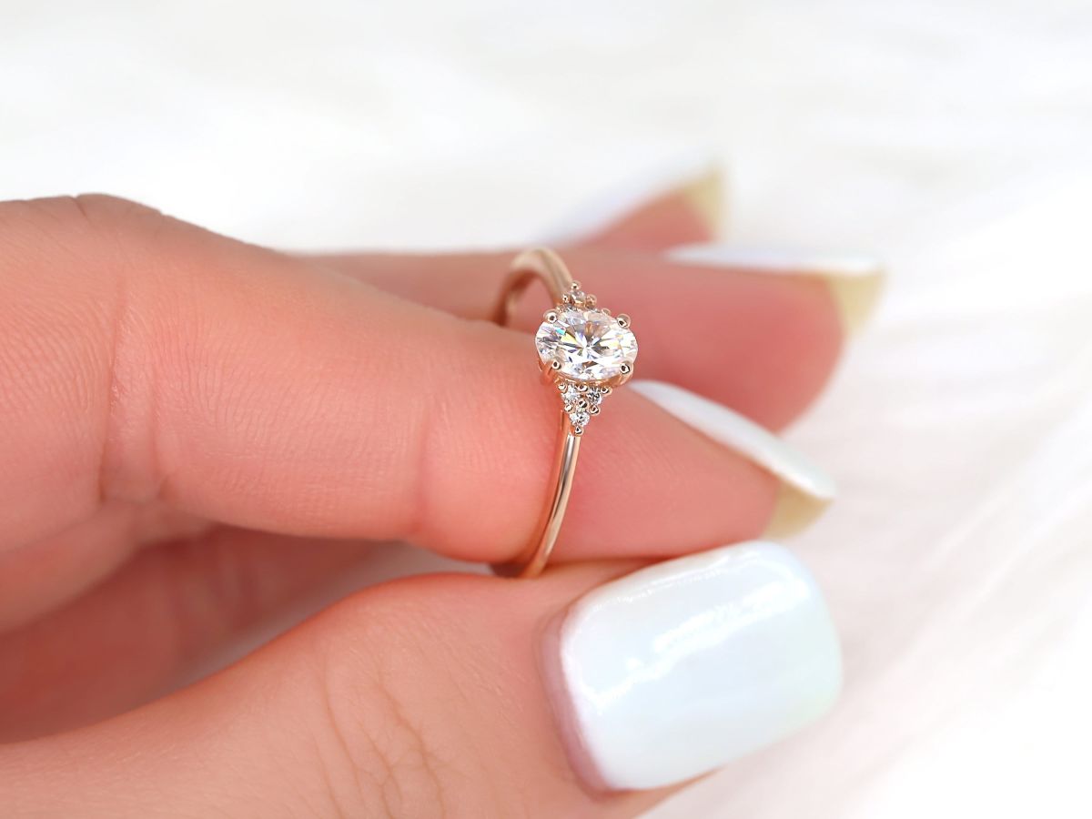 Stunning 0.50 CT Oval Moissanite Engagement Ring With Cluster Design 7