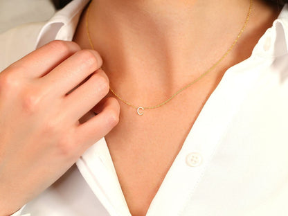 Customized Letter Pendant Necklace in Solid Gold 3