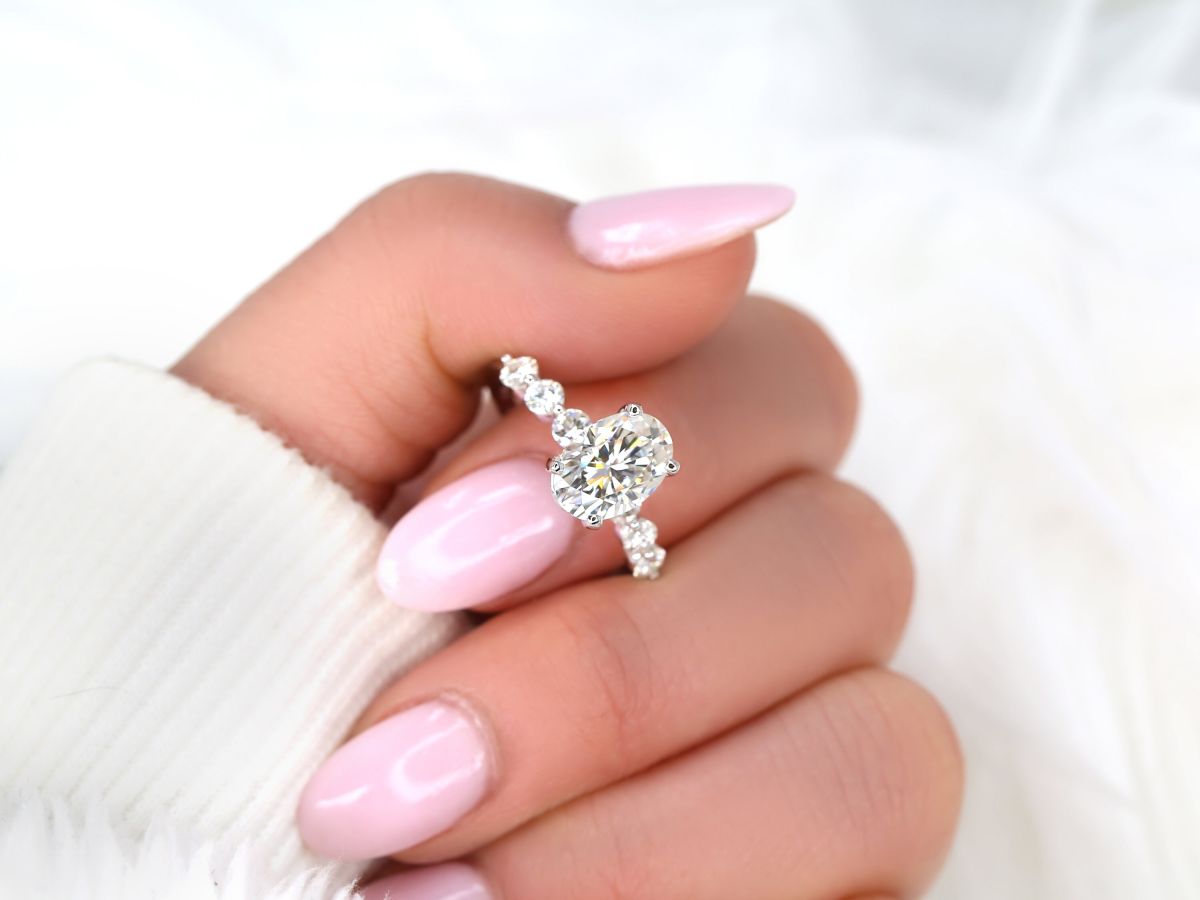 Stunning 2.5 CT Oval Moissanite Engagement Ring with Pave Design 8