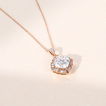 1.10 CT Cushion Moissanite Diamond Halo Pendant Necklace in Solid Gold 2