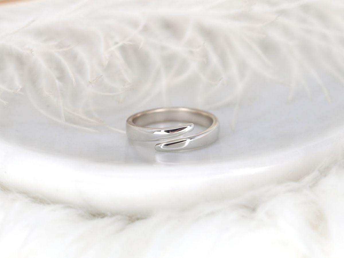 Stunning Bypass setting Wedding Bands 1