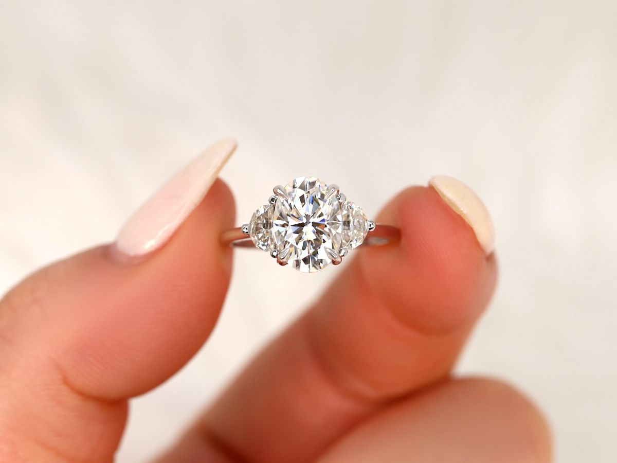 Stunning 2.5 CT Oval Moissanite Engagement Ring with Three Stone Design 10