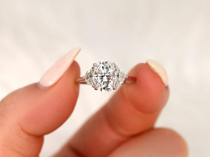 Stunning 2.5 CT Oval Moissanite Engagement Ring with Three Stone Design 10