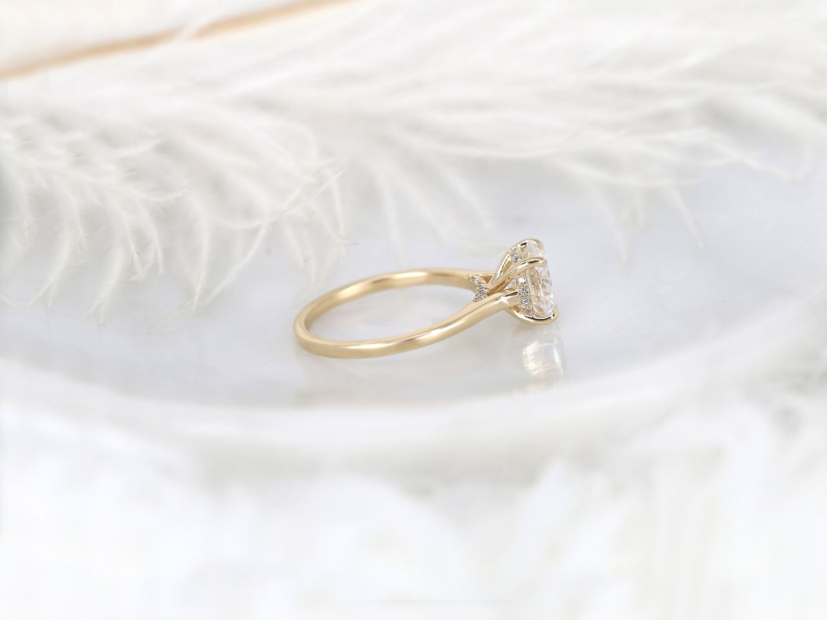 Stunning 2.0 CT Round Moissanite Engagement Ring with Hidden Halo Design 3