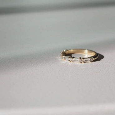 Stunning 0.20 TCW Round & Baguette Moissanite Stones Alternate Wedding Bands 2