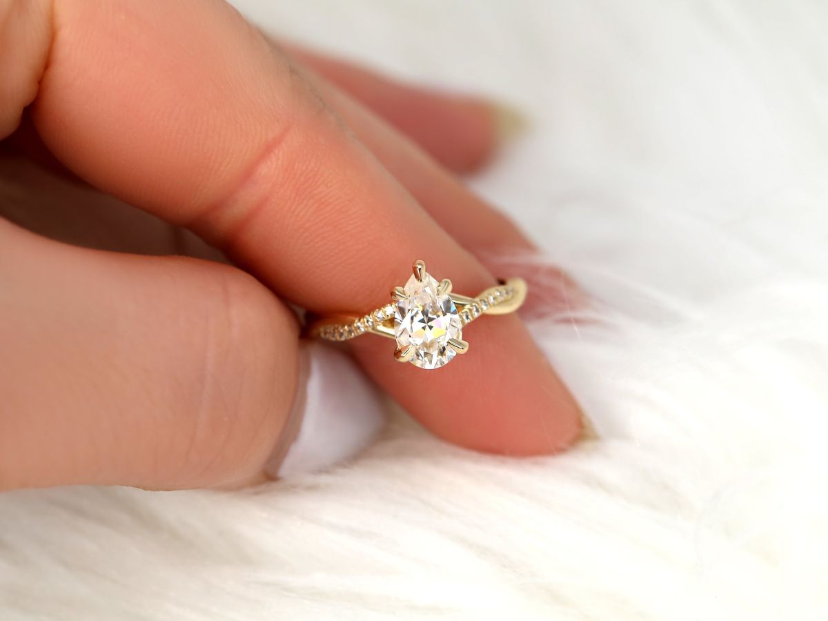 Stunning 1.50 CT Pear Moissanite Engagement Ring with Twisted Pave Design 6