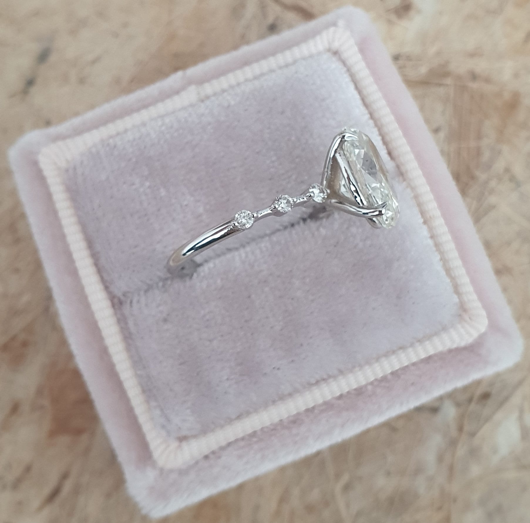 2 CT Oval Cut Pave CVD G/VS2 Diamond Engagement Ring 3